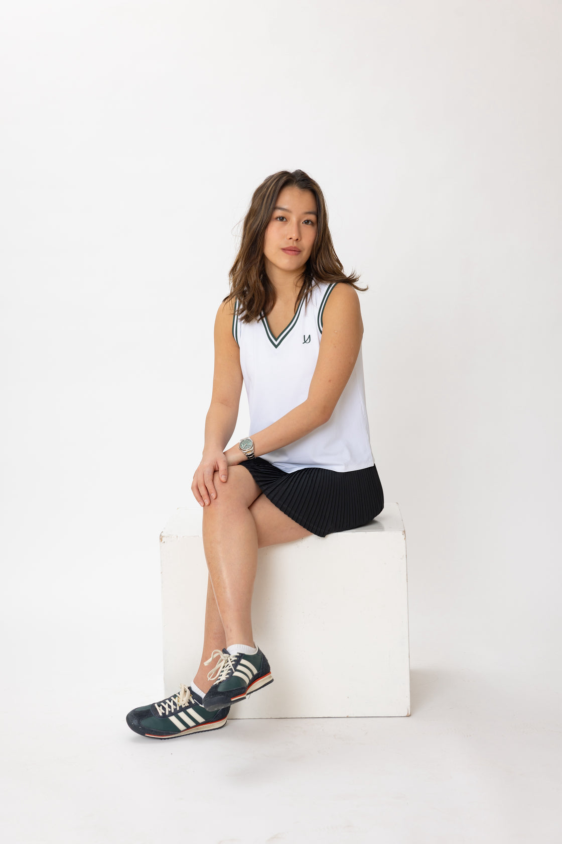 Jenny V-Neck Tank Top (White)